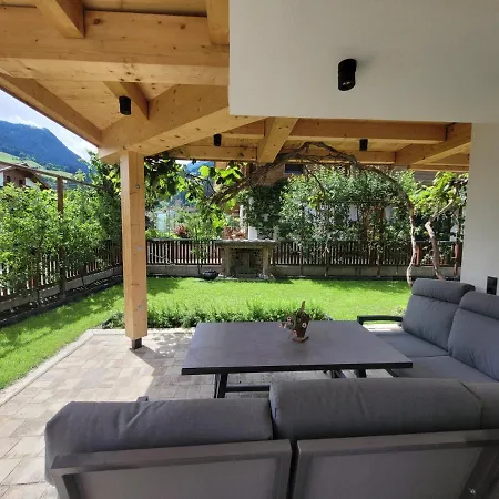 Alpen Quartier Apartment Uderns