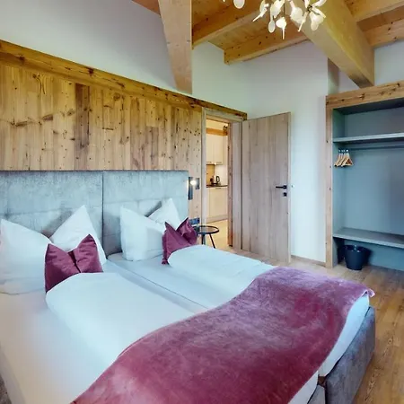 Alpen Quartier Appartement *